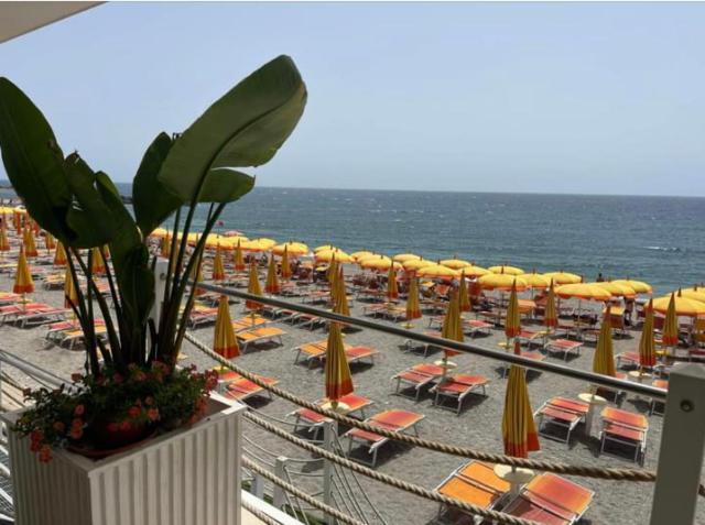 Emily Home Giardini Naxos Εξωτερικό φωτογραφία